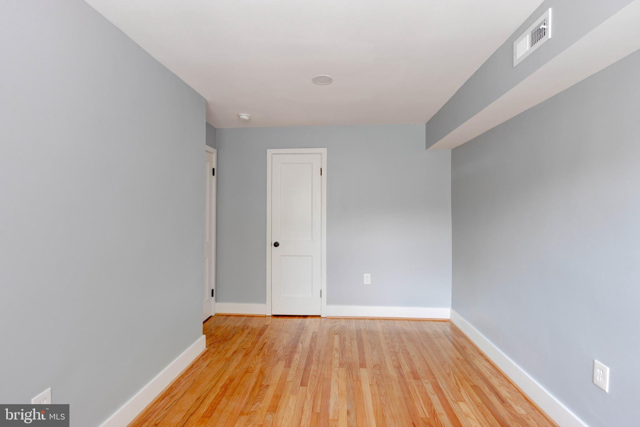 147 West Meadow Road Brooklyn, MD 21225 - Photo 29 of 33