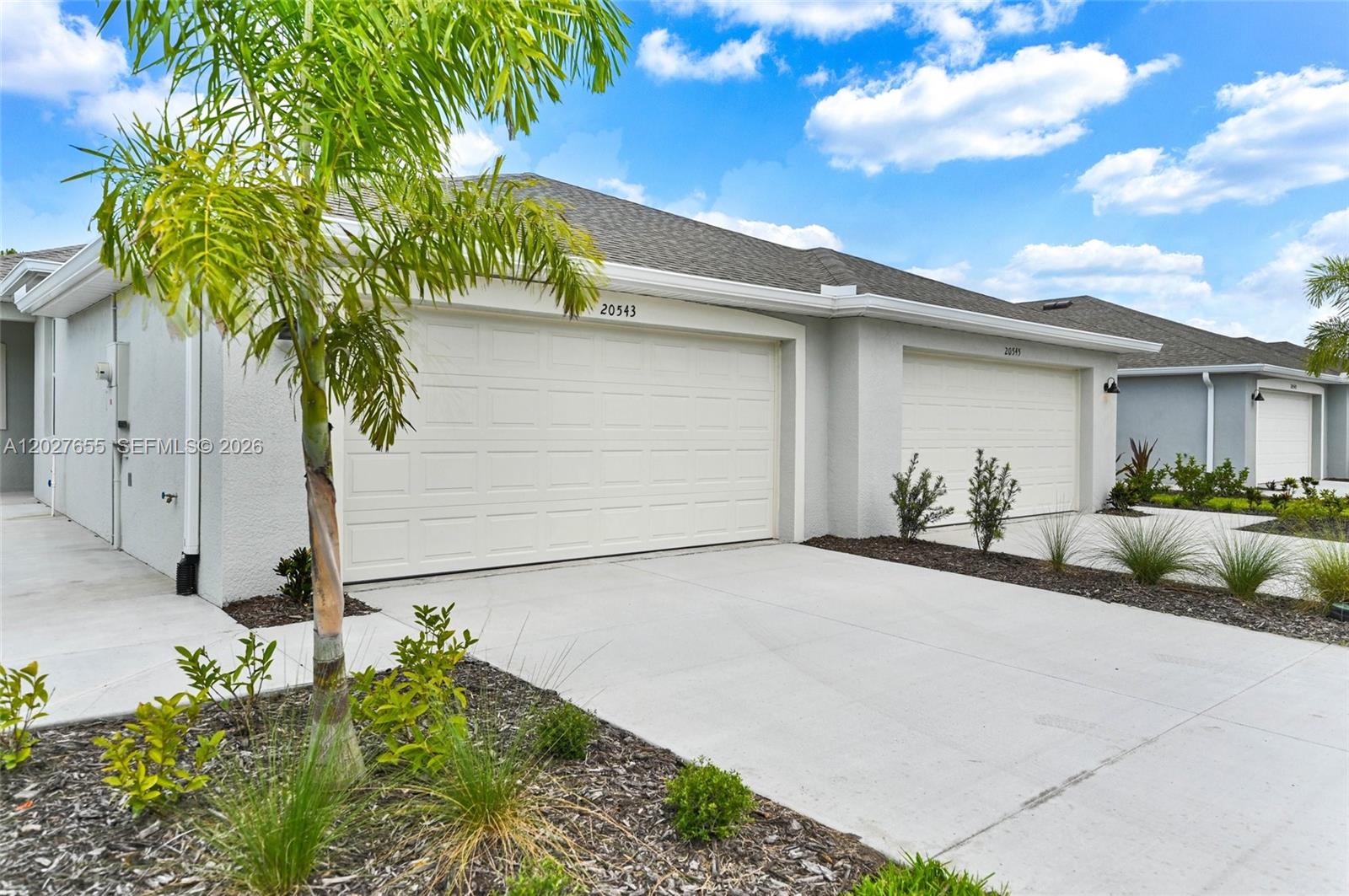 20545 Hazelnut Court Lehigh Acres, FL 33936 - Photo 3 of 38