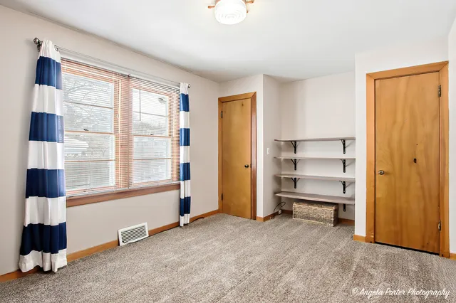 $279,000 | 50 East Oak Street, Fox Lake, IL 60020