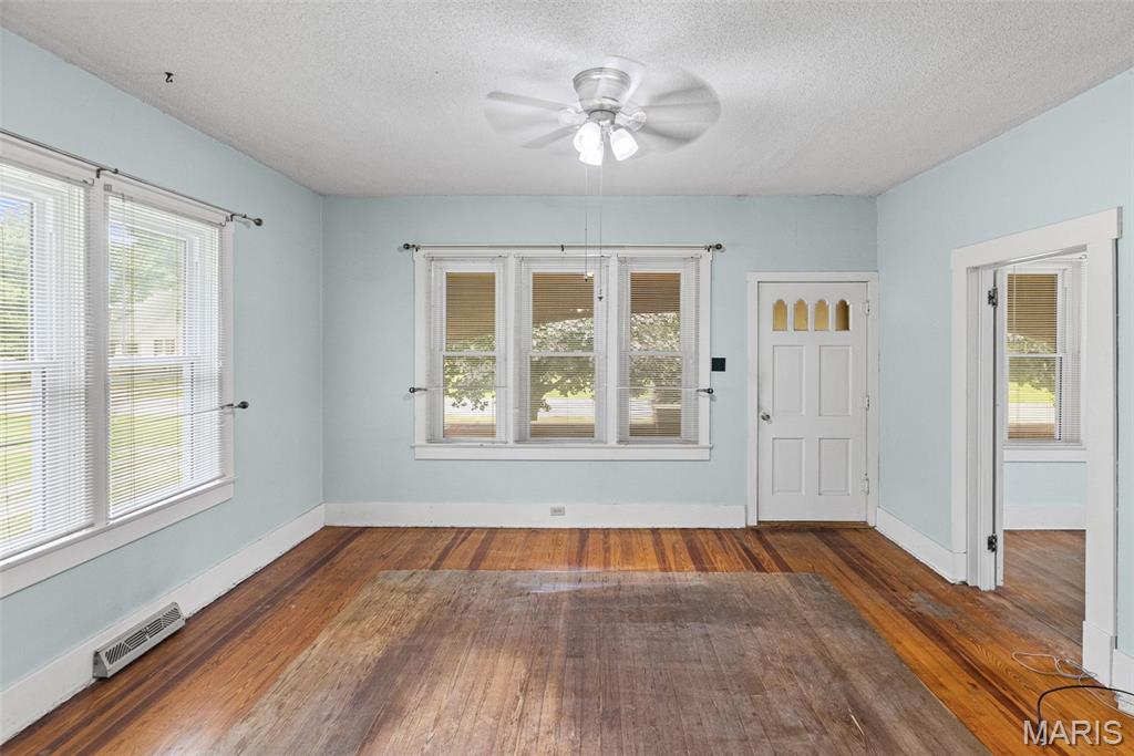 150 North Park Street Hoyleton, IL 62803 - Photo 9 of 48