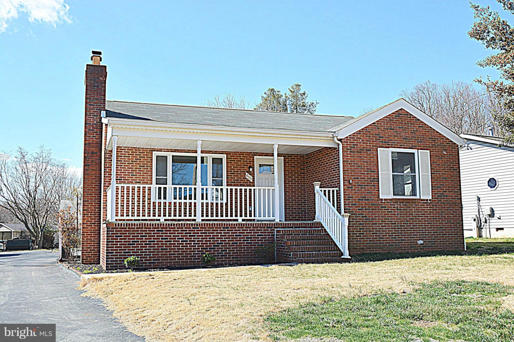 7519 Windsor Mill Road Baltimore, MD 21244 - Photo 2 of 15 Exterior (Front)
