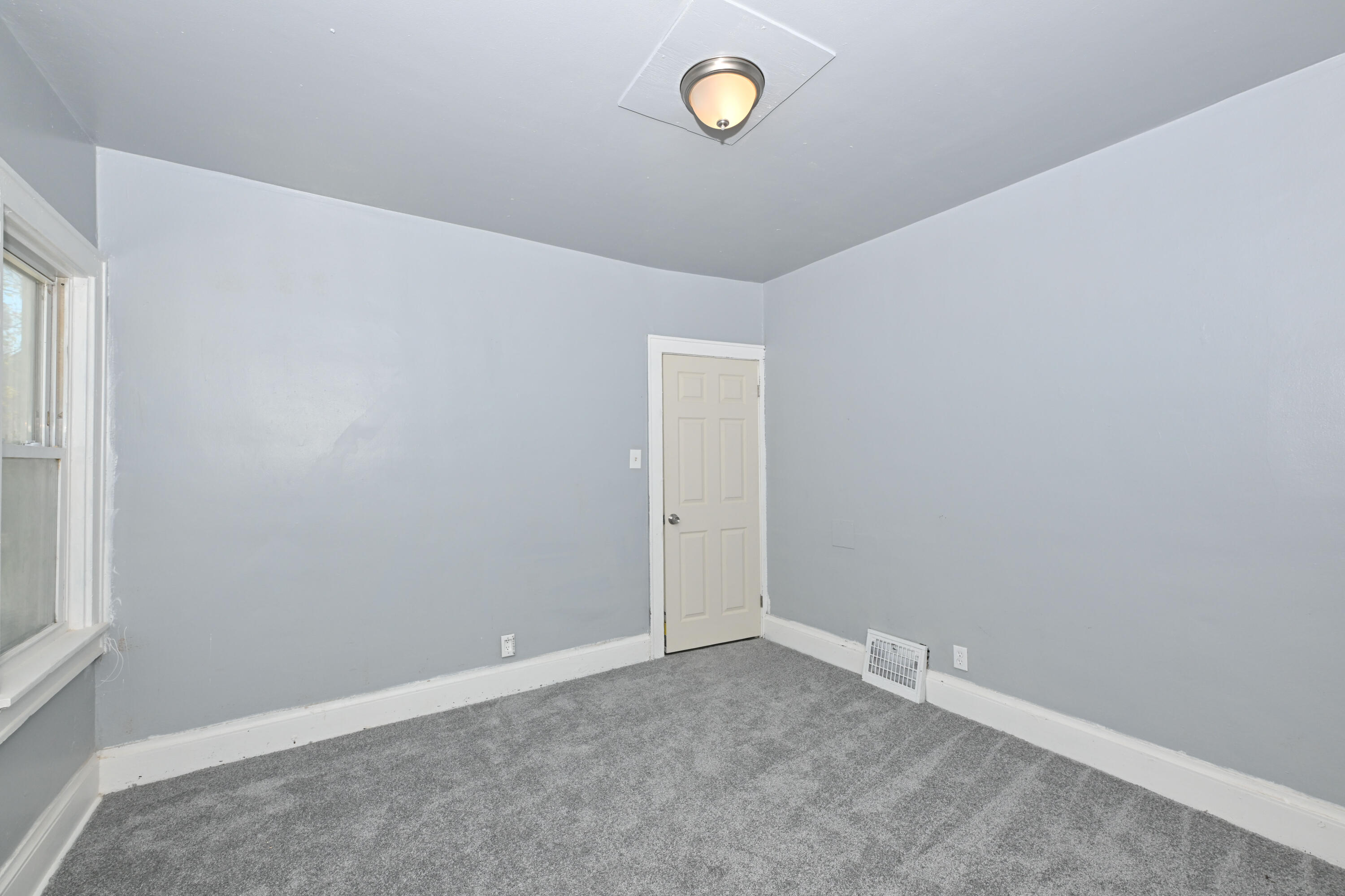 3052 North 40th Street Milwaukee, WI 53210 - Photo 20 of 43 Bedroom #2