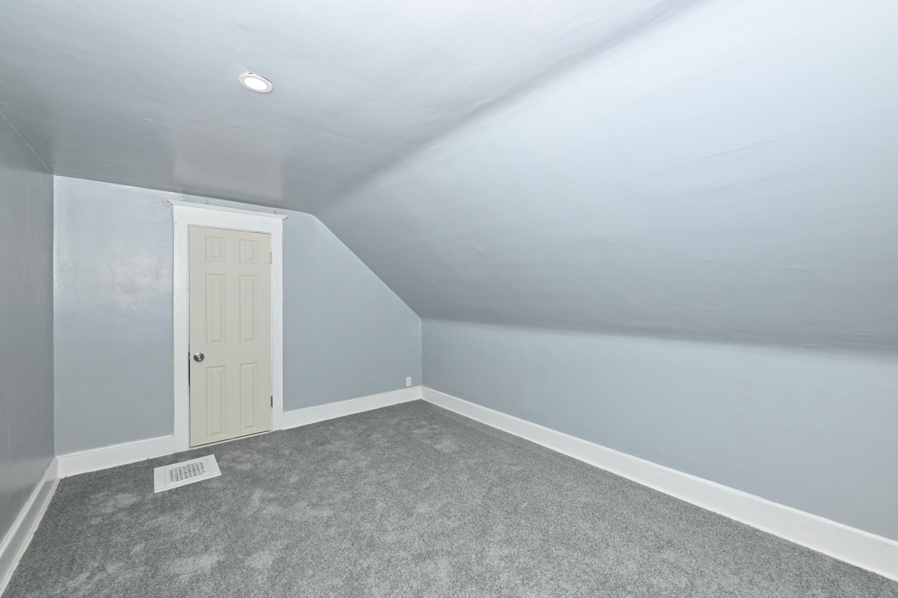3052 North 40th Street Milwaukee, WI 53210 - Photo 32 of 43 Bedroom #4