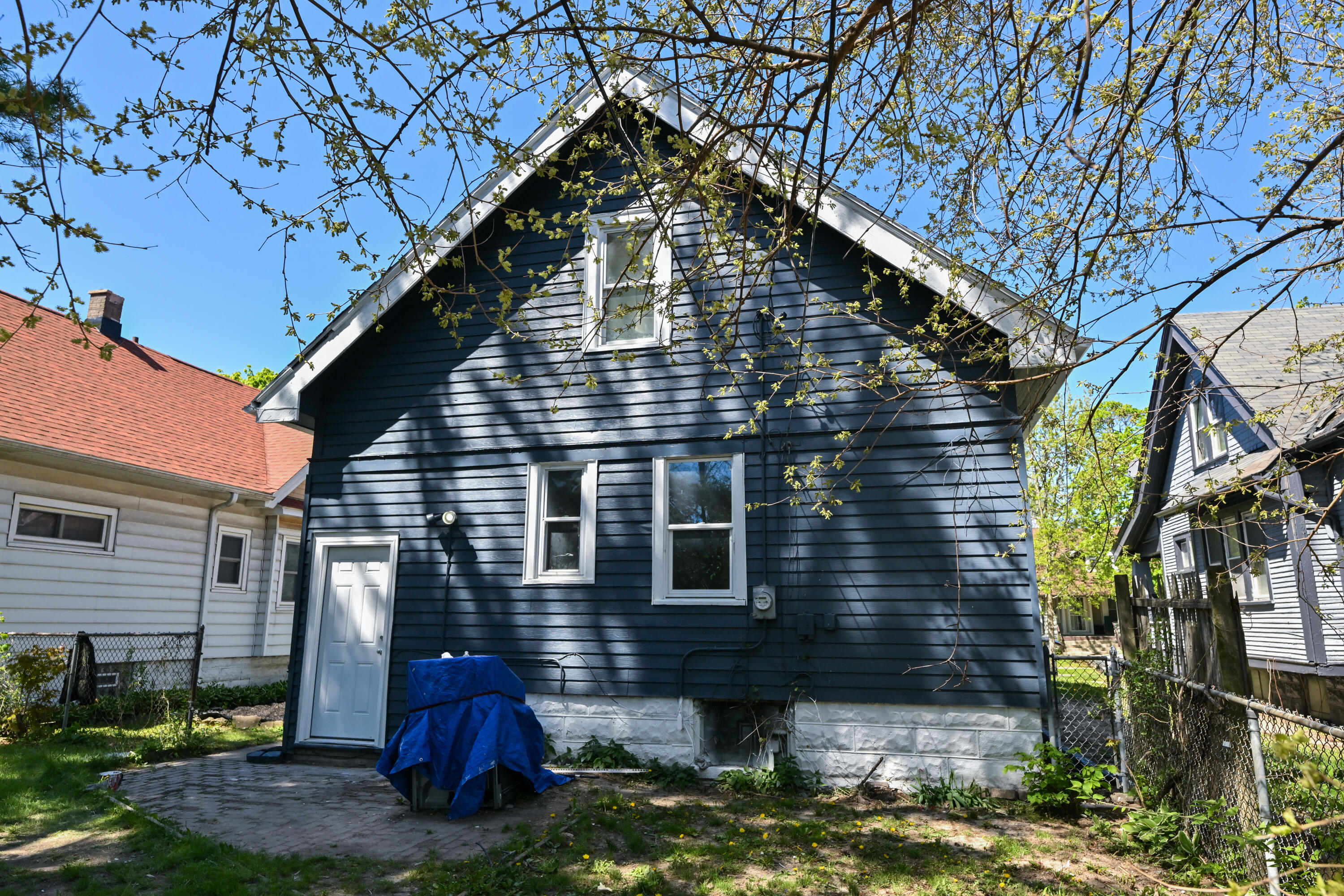3052 North 40th Street Milwaukee, WI 53210 - Photo 41 of 43 Rear Exterior View