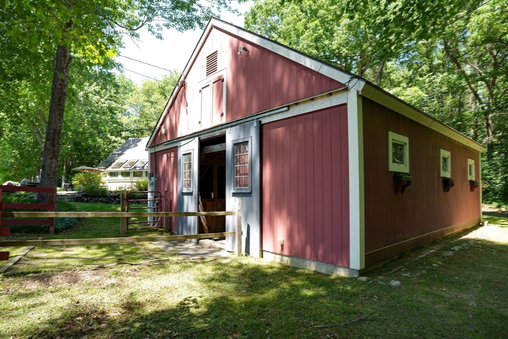 75 South Road Pepperell, MA 01463 - Photo 31 of 40