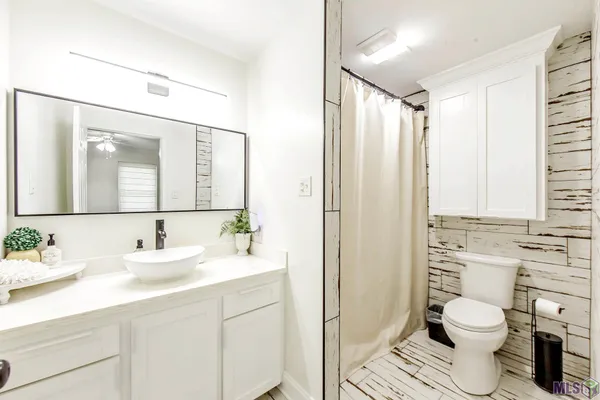 $370,000 | 9 Summerfield Drive, Houma, LA 70360