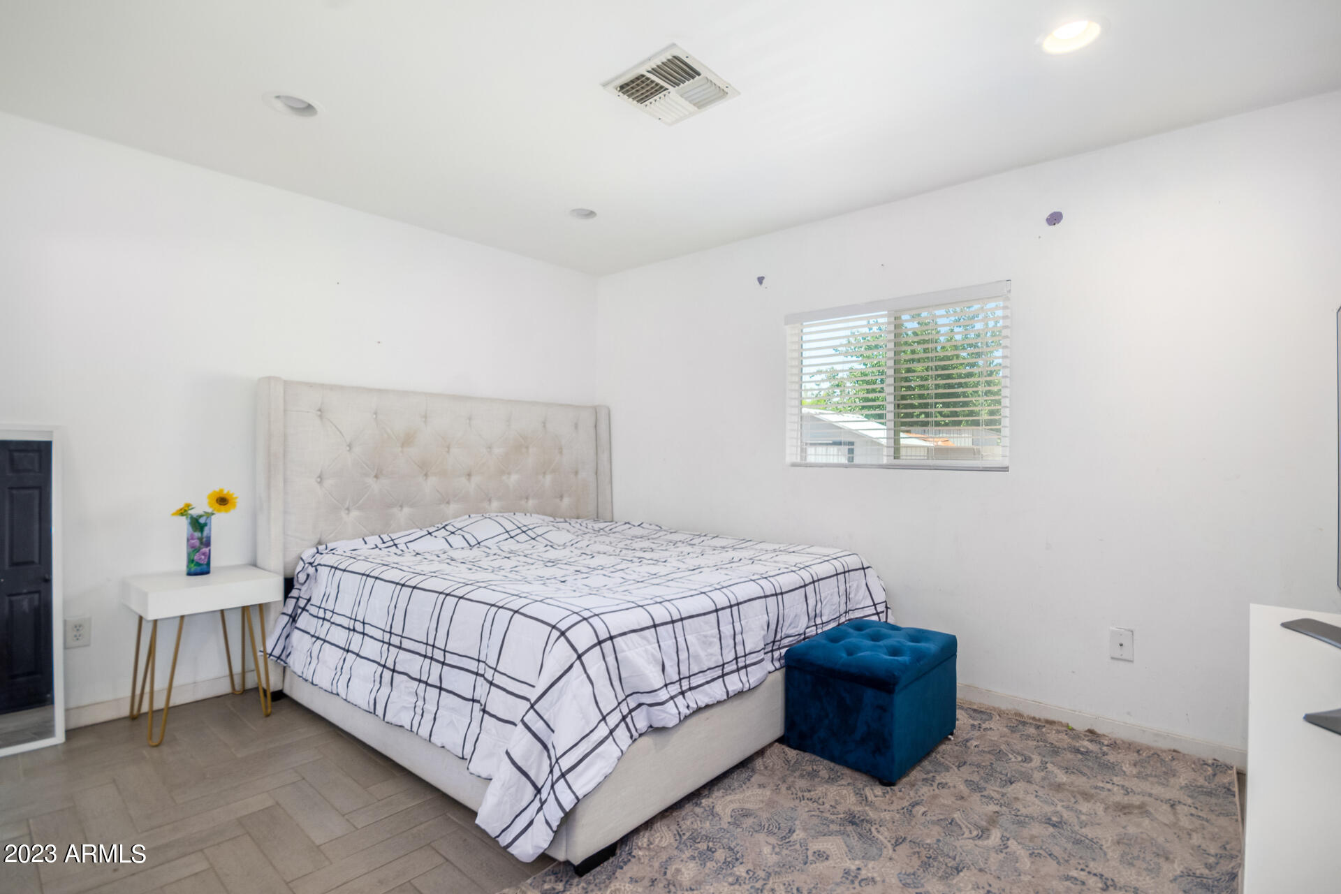 4232 West Alta Vista Road Phoenix, AZ 85041 - Photo 13 of 24 0013-13 - Alta Vista 4232