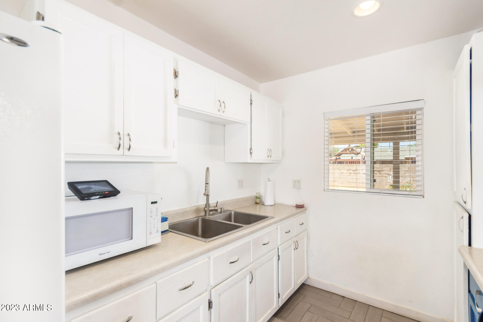 4232 West Alta Vista Road Phoenix, AZ 85041 - Photo 10 of 24 0010-10 - Alta Vista 4232