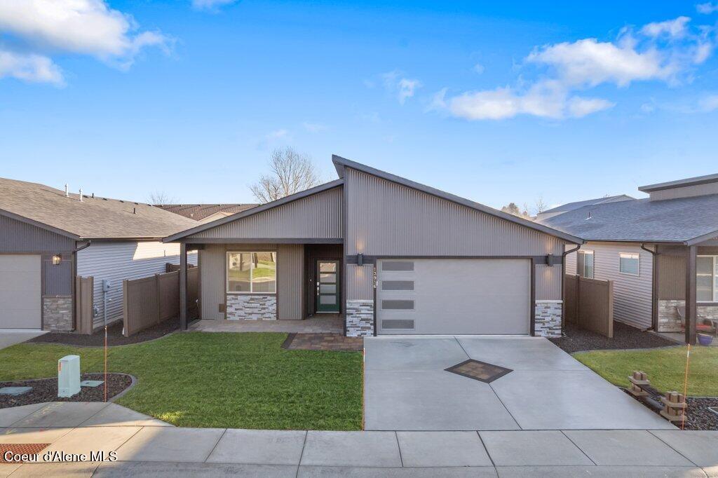 13916 Rainier Loop Rathdrum, ID 83858 - Photo 2 of 57 001-13916RainierLoop-Rathdrum-ID-83858-S