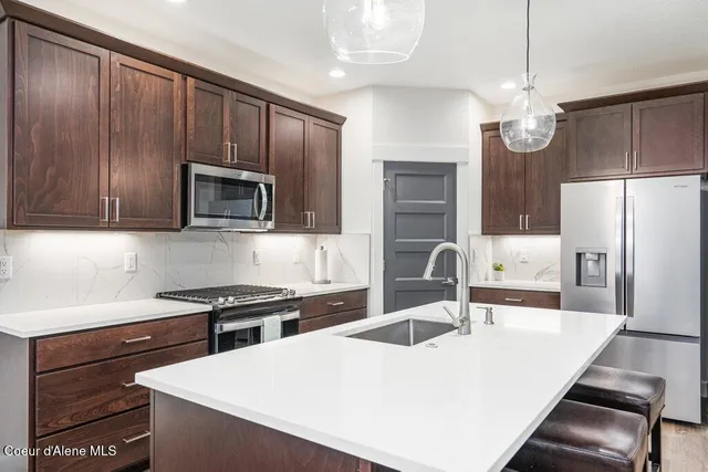 $645,000 | 13916 Rainier Loop, Rathdrum, ID 83858