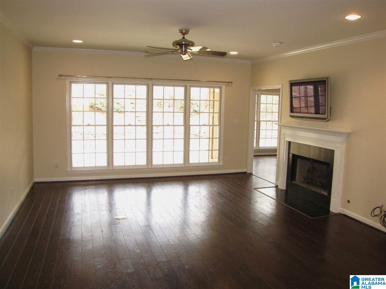 441 Eaton Road Hoover, AL 35242 - Photo 3 of 24