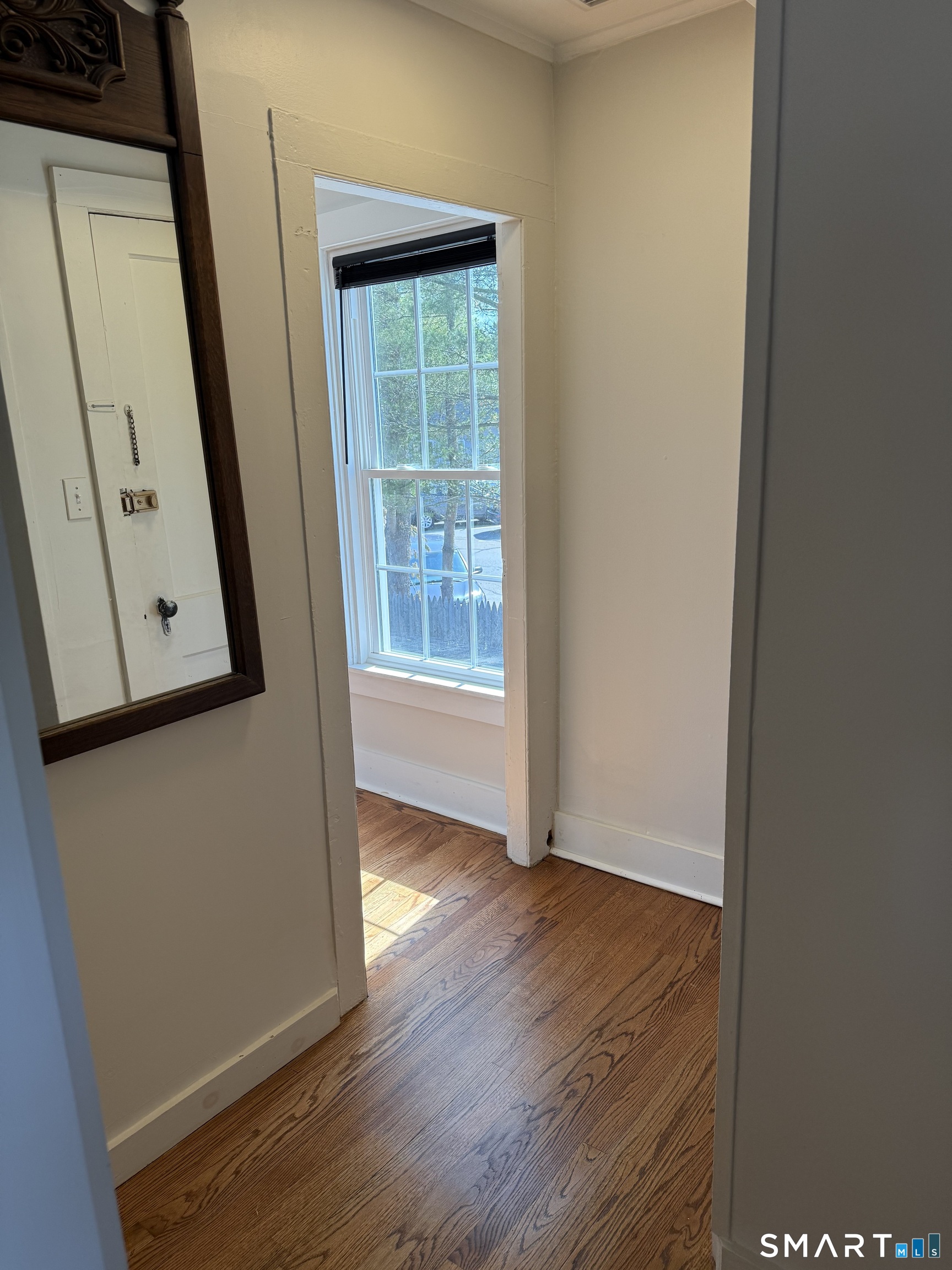 43 Boston Post Road Madison, CT 06443 - Photo 12 of 18 Hallway