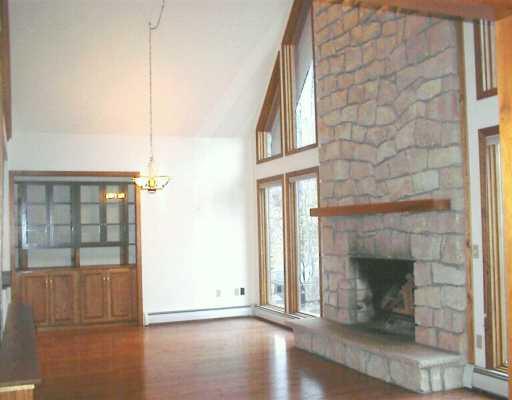 3607 Centerview Road Gibsonia, PA 15044 - Photo 2 of 7 Living Room.