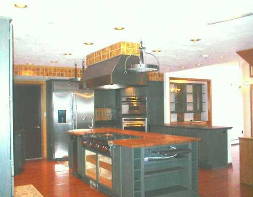 3607 Centerview Road Gibsonia, PA 15044 - Photo 3 of 7 Kitchen.