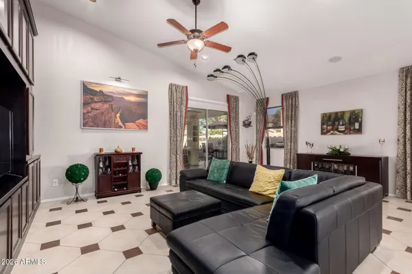 $650,000 | 5044 South Key Biscayne Drive, Gilbert, AZ 85298