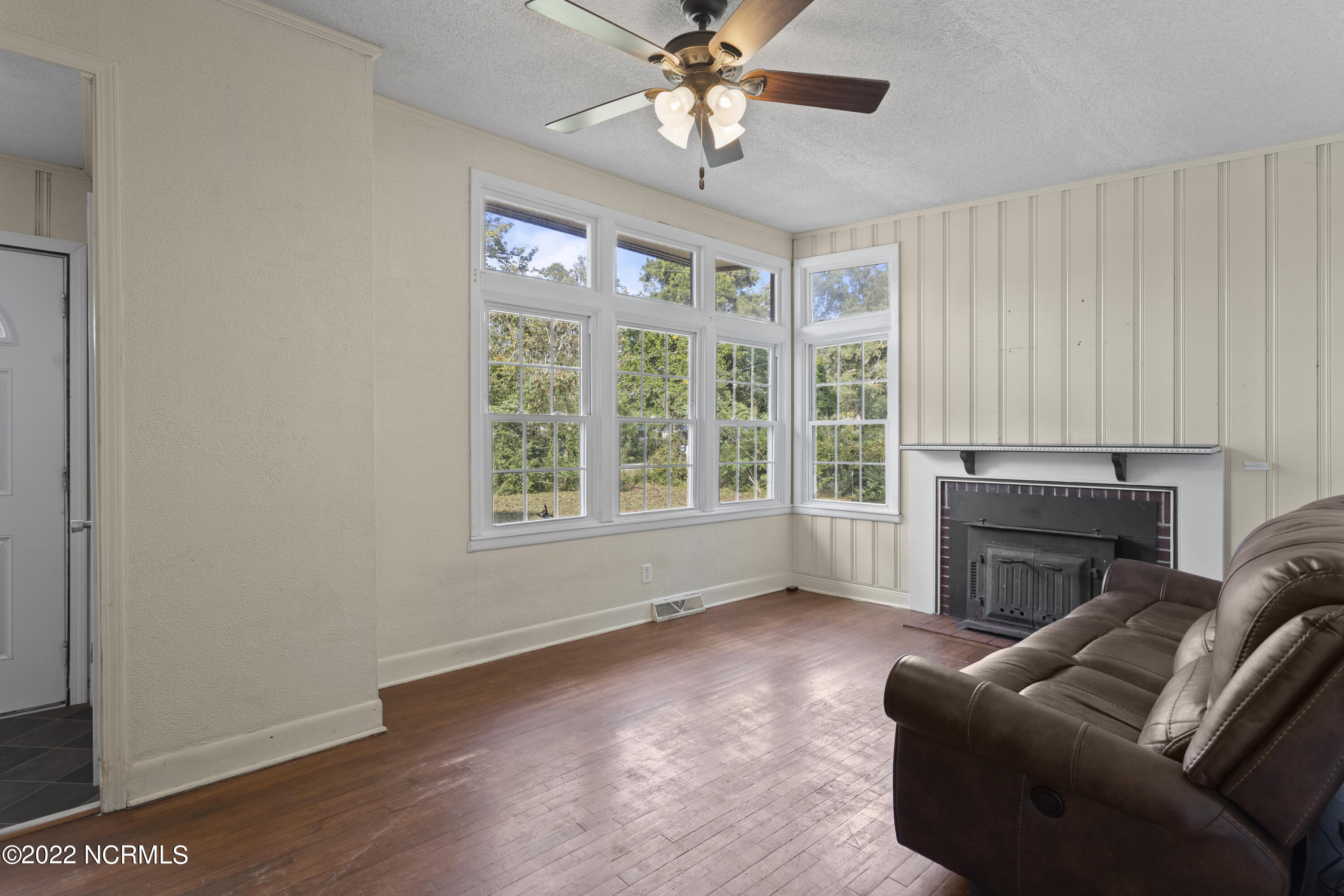 1229 Pony Farm Road Jacksonville, NC 28540 - Photo 6 of 28 6