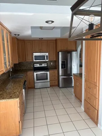 $5,500 | 11570 Gorham Drive, Cooper City, FL 33026