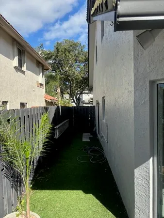 $5,500 | 11570 Gorham Drive, Cooper City, FL 33026