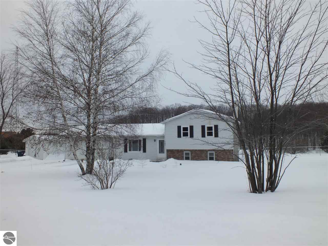 1171 Rasho Road Traverse City, MI 49696 - Photo 1 of 25 1779406.JPG