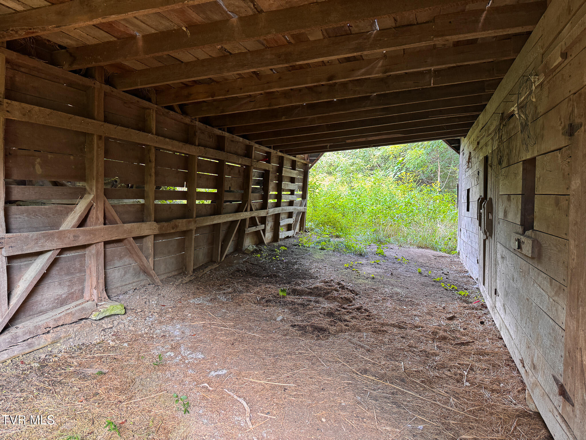 3341 Stoney Fork Road Sneedville, TN 37869 - Photo 15 of 34 IMG_0001