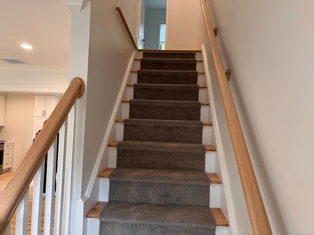 a view of empty room with window