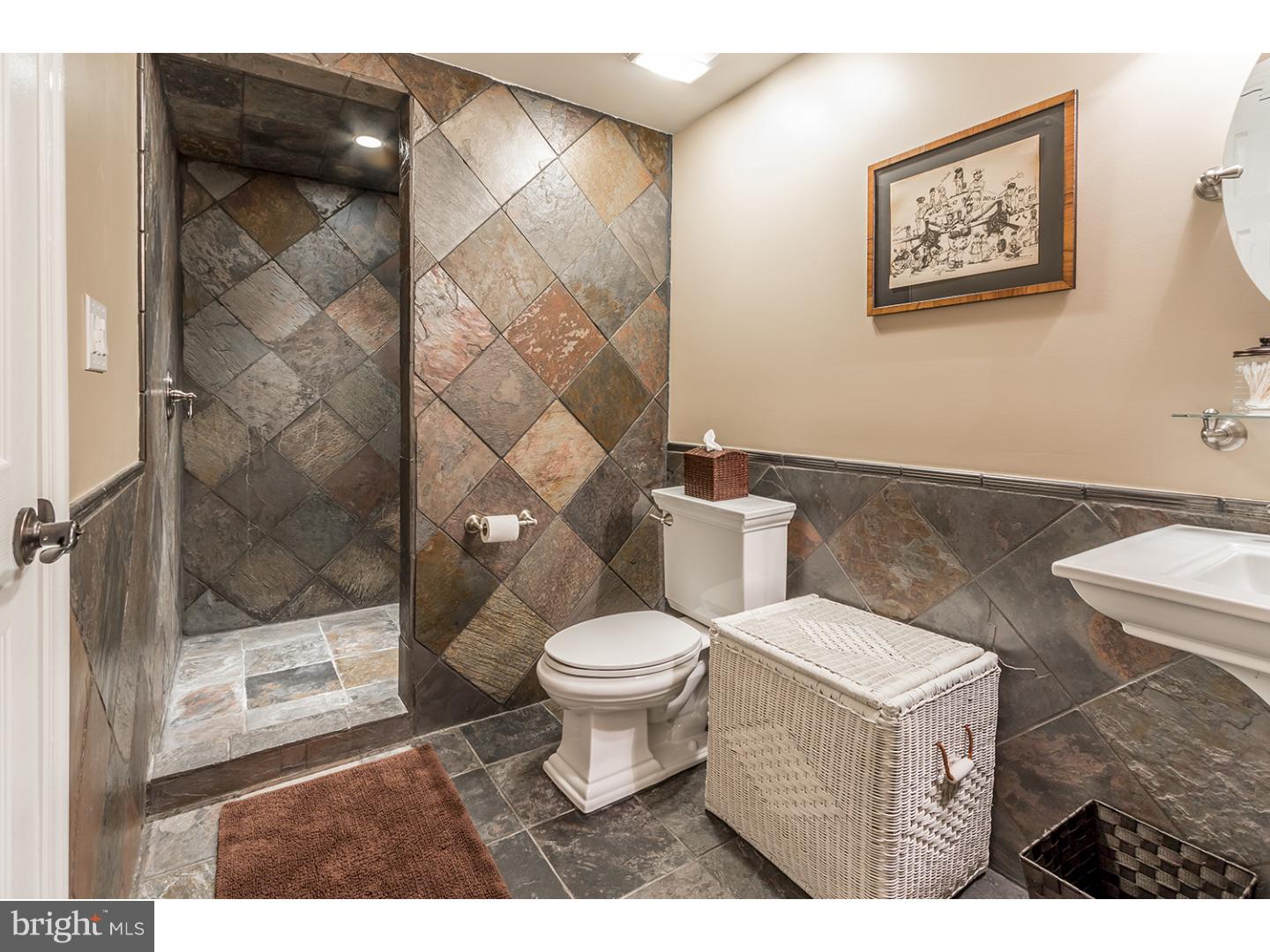 29 South Elmwood Road Marlton, NJ 08053 - Photo 21 of 25 Bathroom