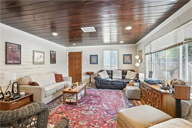 $550,000 | 3719 Jurupa Avenue, Riverside, CA 92506