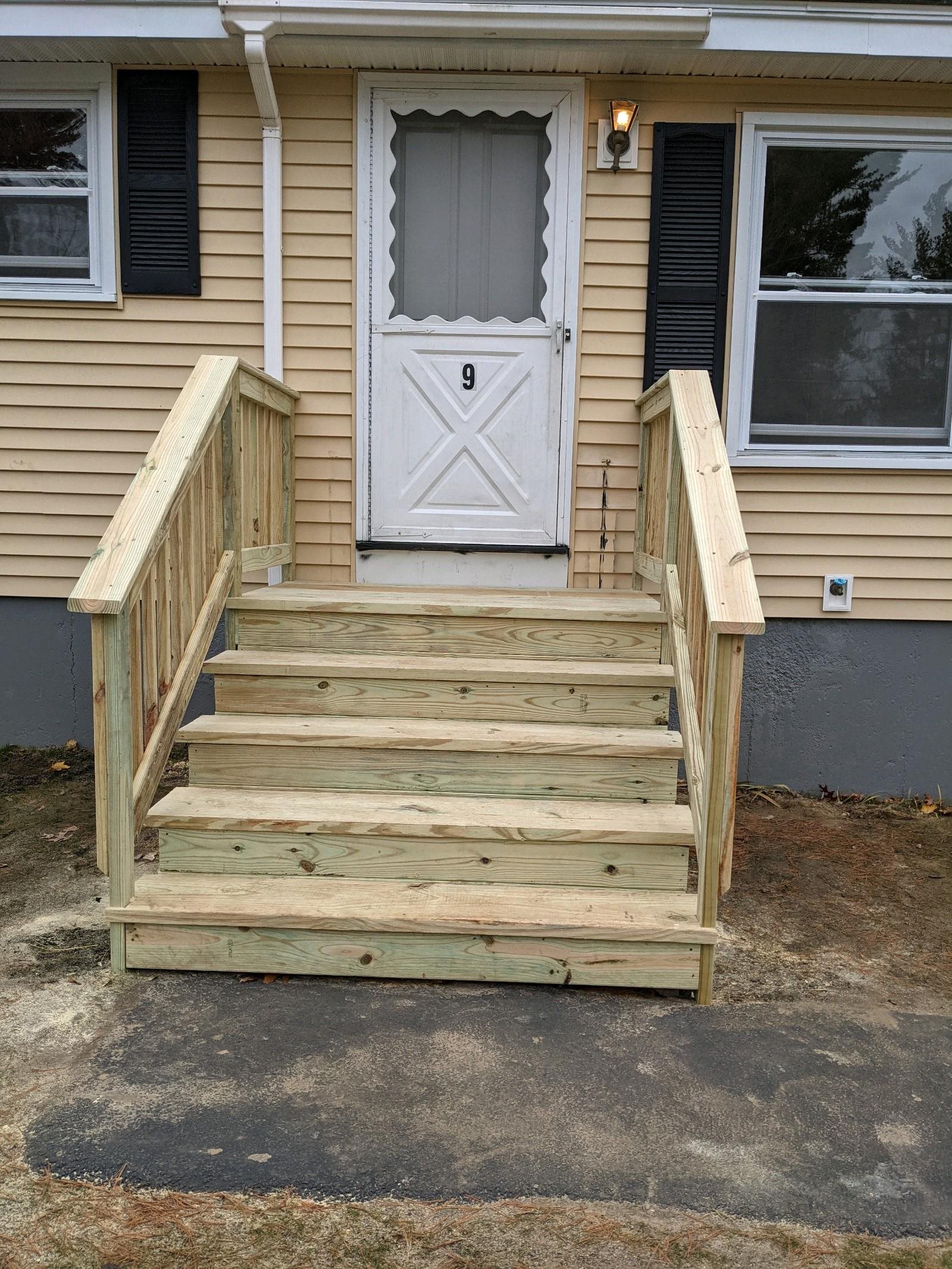 9 Cambridge Road Nashua, NH 03062 - Photo 4 of 22