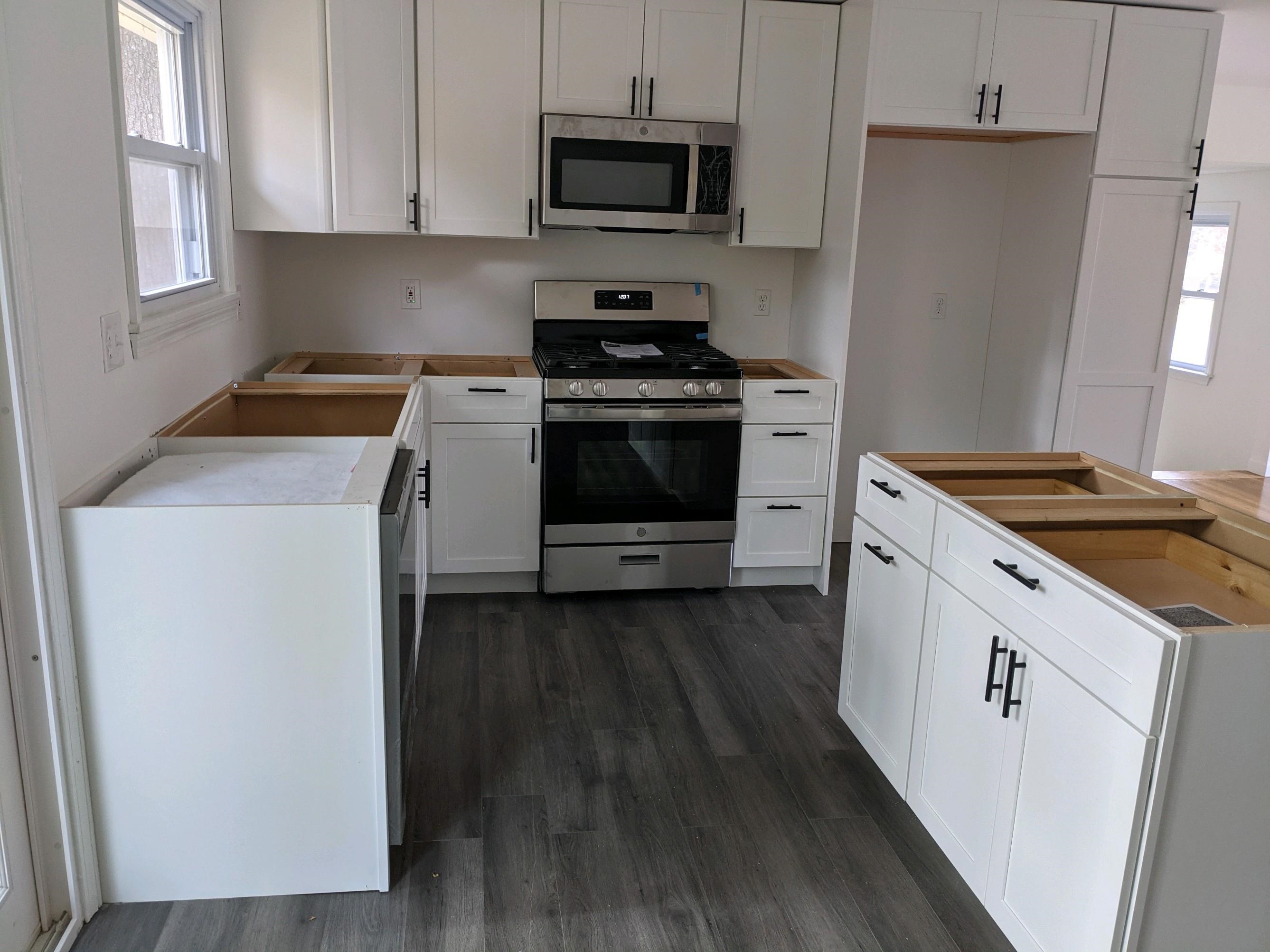 9 Cambridge Road Nashua, NH 03062 - Photo 6 of 22