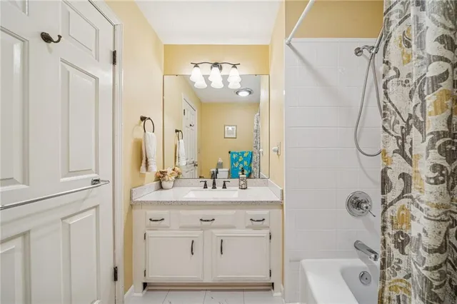 $384,900 | 4 Dartmouth Drive, Greensburg, PA 15601