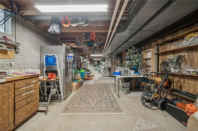 $384,900 | 4 Dartmouth Drive, Greensburg, PA 15601