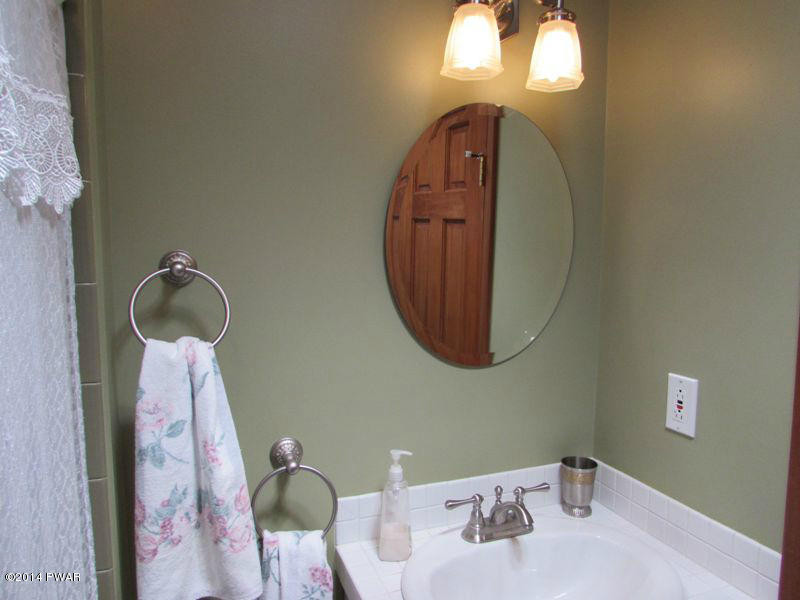 109 Rimrock Lane Hawley, PA 18428 - Photo 27 of 54 Bathroom 1