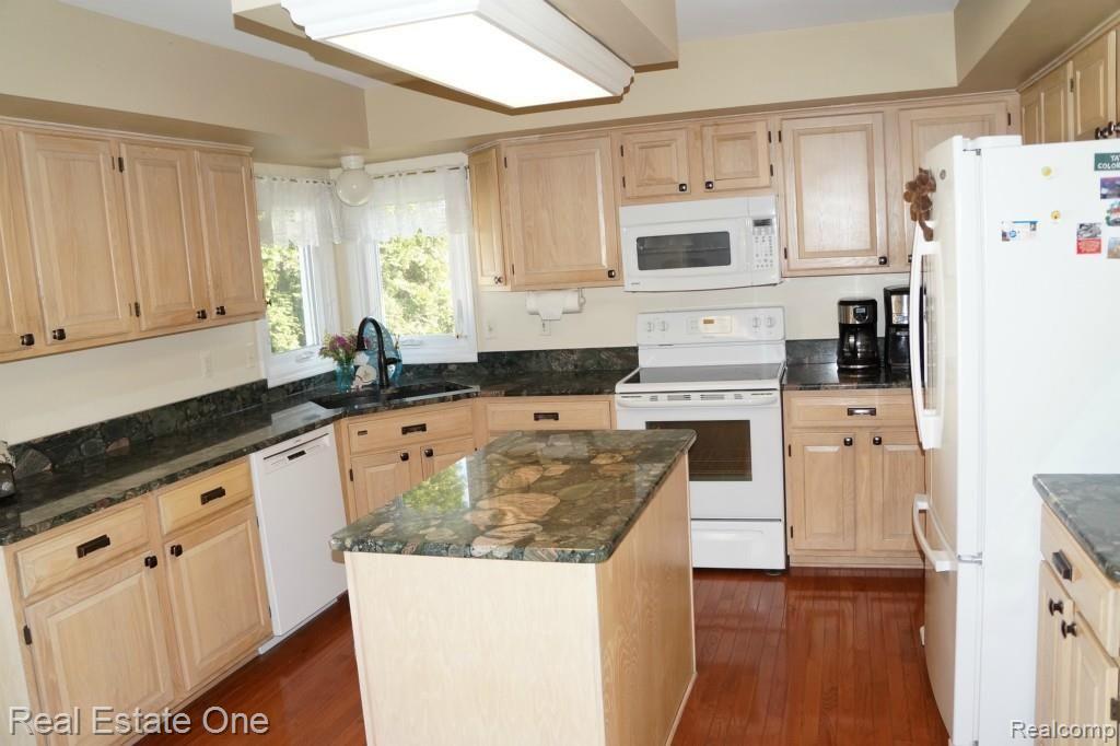 47150 Liberty Bell Road East Macomb, MI 48044 - Photo 10 of 31 DSC00735.jpg