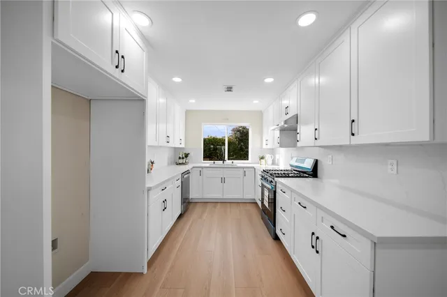 $934,990 | 15604 Sharon Hill Drive, Whittier, CA 90604