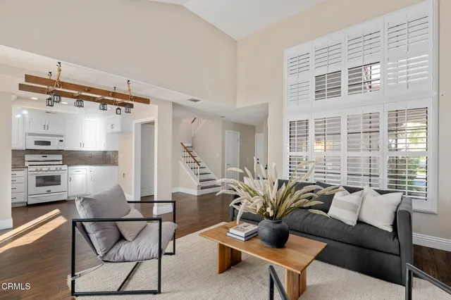 $629,900 | 6204 Corte Antigua, Camarillo, CA 93012