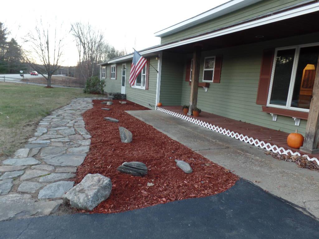 82 Brown Road Candia, NH 03034 - Photo 2 of 34