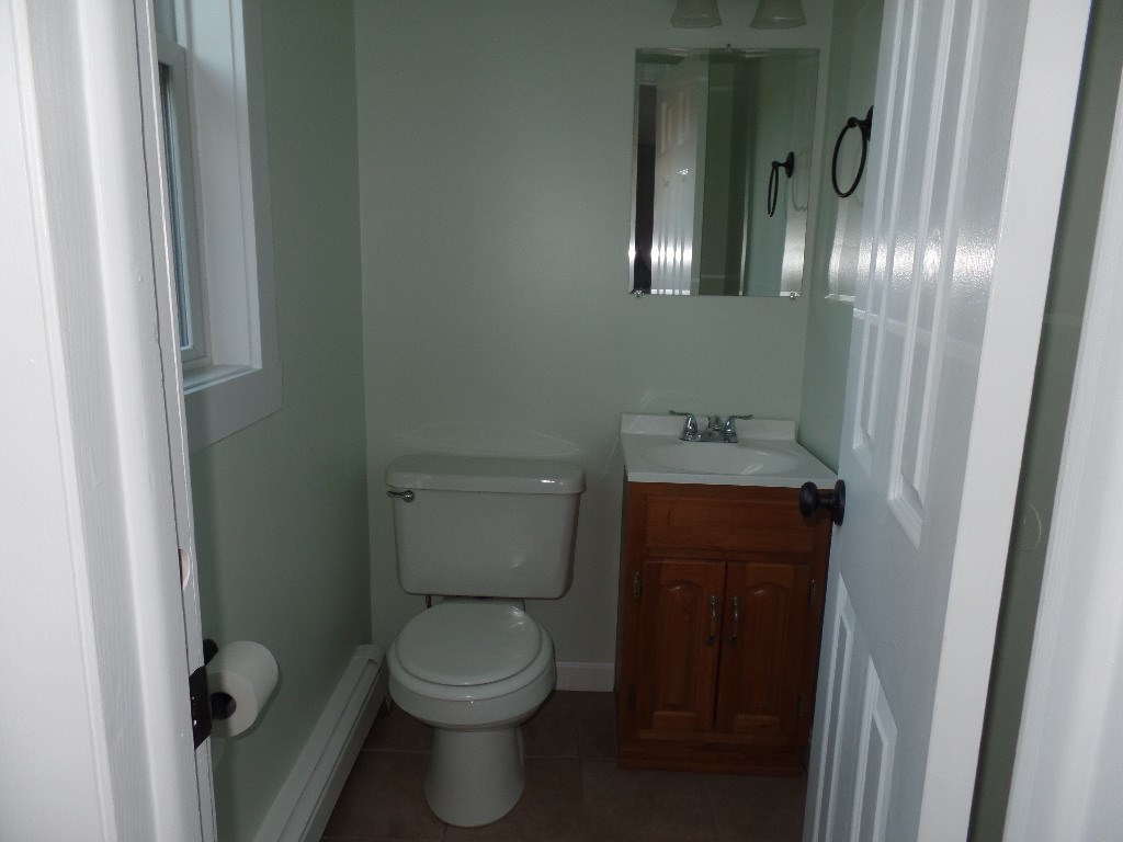 82 Brown Road Candia, NH 03034 - Photo 22 of 34