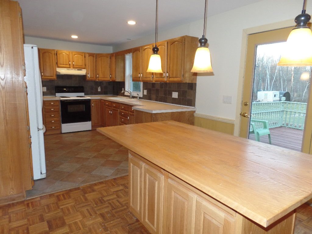 82 Brown Road Candia, NH 03034 - Photo 5 of 34