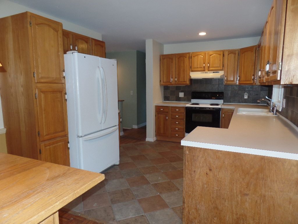 82 Brown Road Candia, NH 03034 - Photo 8 of 34