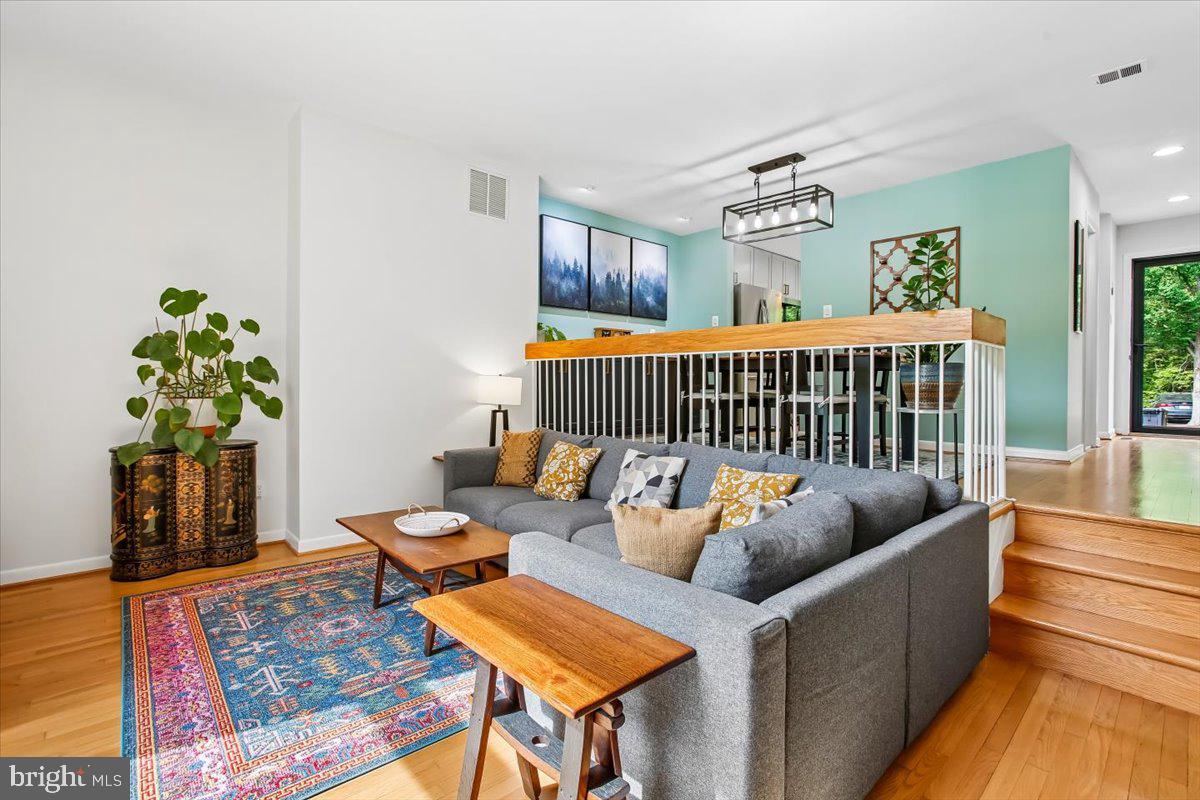 2017 Sarazen Place Reston, VA 20191 - Photo 17 of 52 Looking toward the front - great for entertaining!