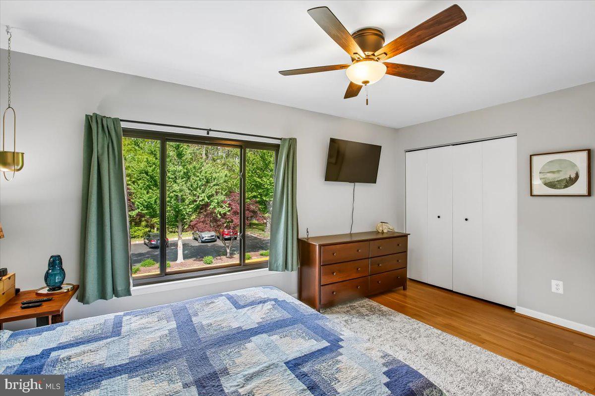 2017 Sarazen Place Reston, VA 20191 - Photo 21 of 52 Big closet as well - SEE VIRTUAL TOUR