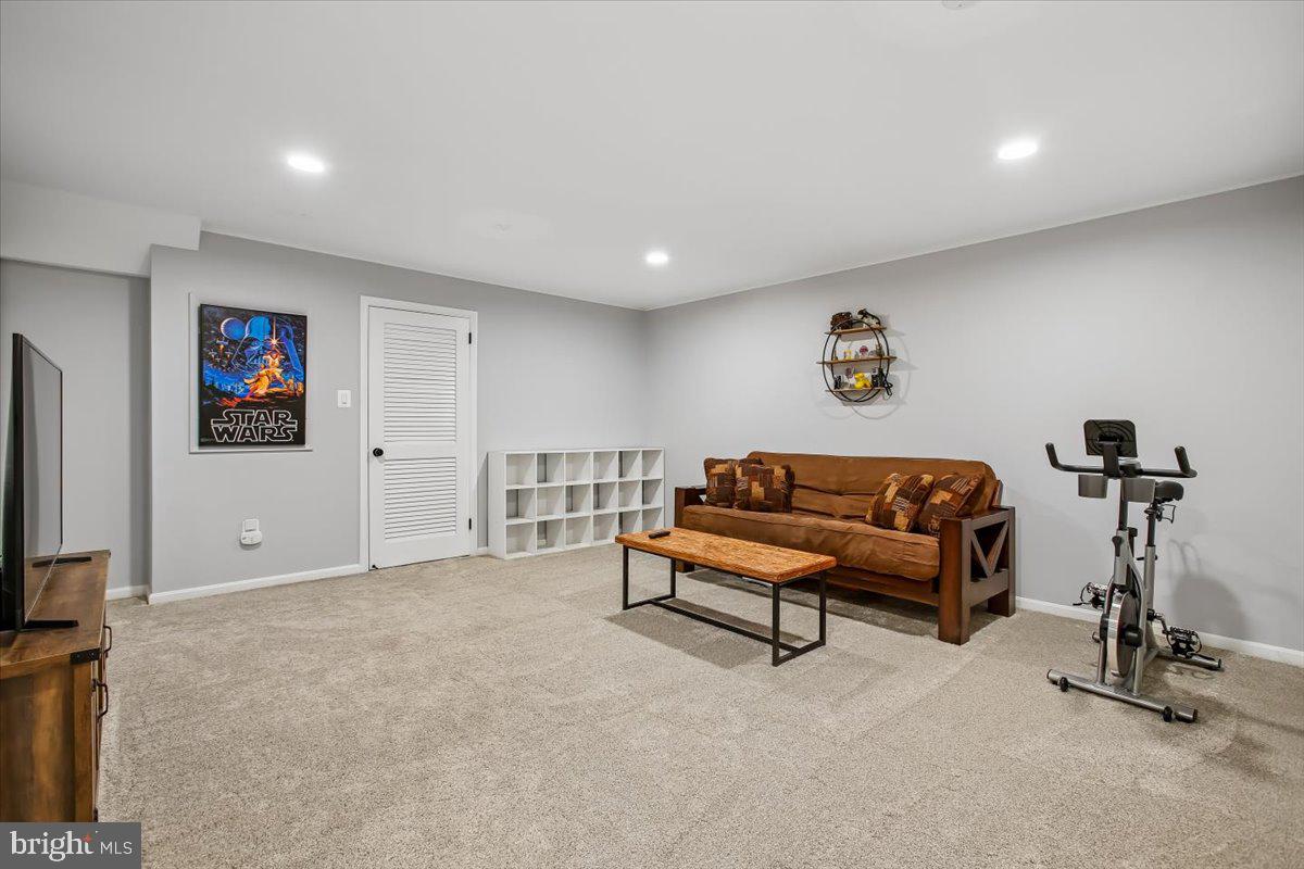 2017 Sarazen Place Reston, VA 20191 - Photo 29 of 52 Big Rec Room with recessed lighting...
