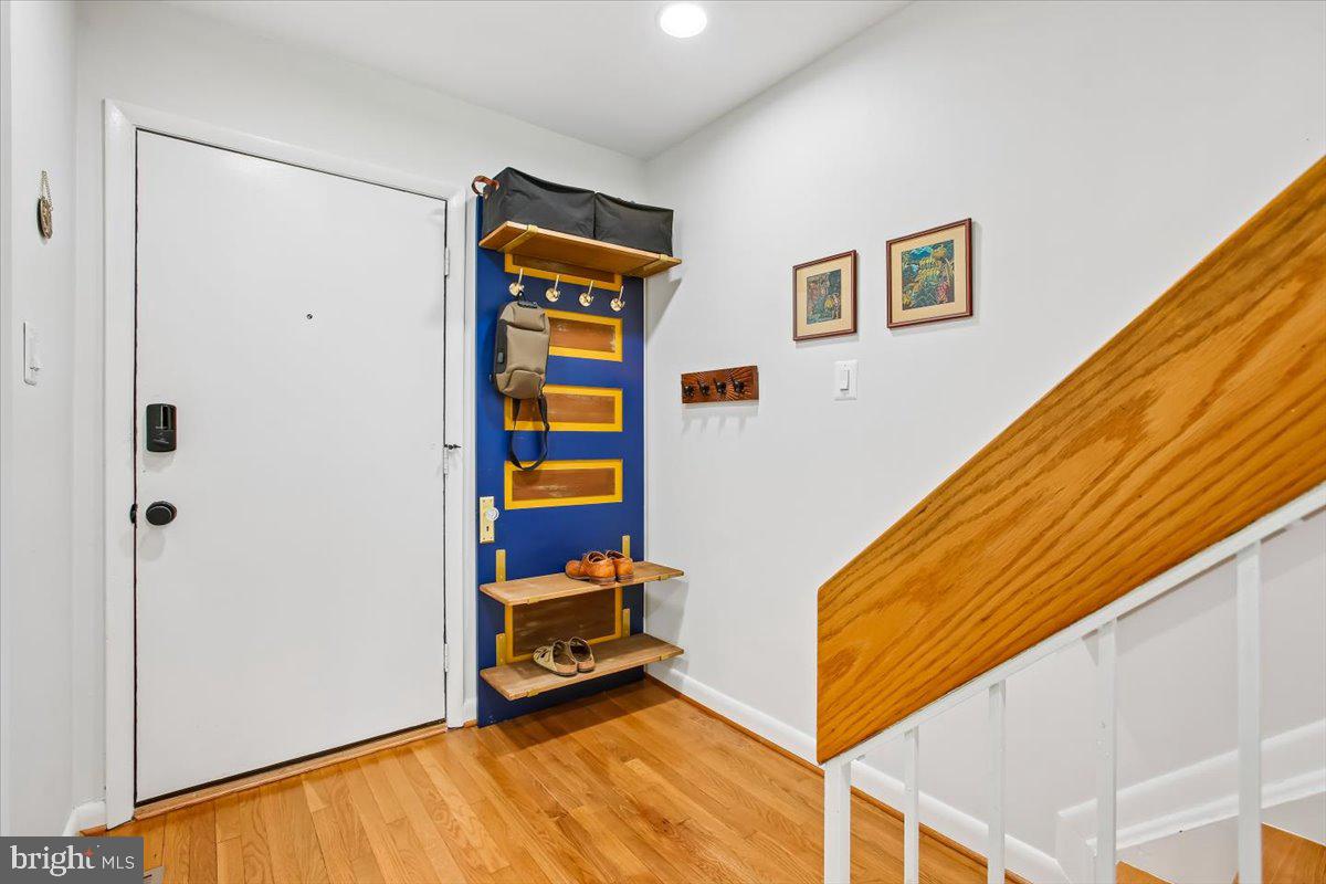 2017 Sarazen Place Reston, VA 20191 - Photo 6 of 52 Way better than a standard coat closet!