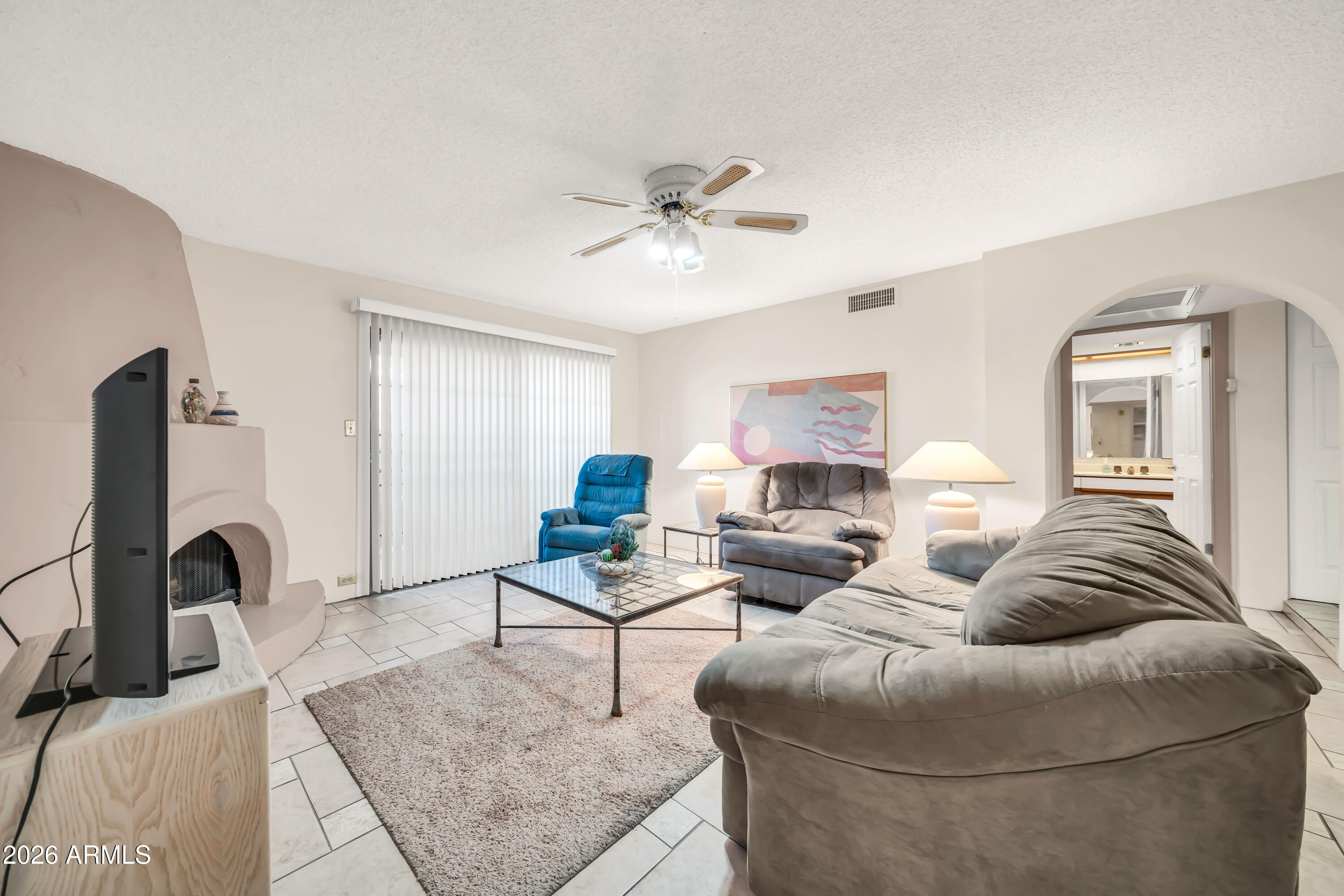 10410 North Cave Creek Road, Unit 1018 Phoenix, AZ 85020 - Photo 4 of 37