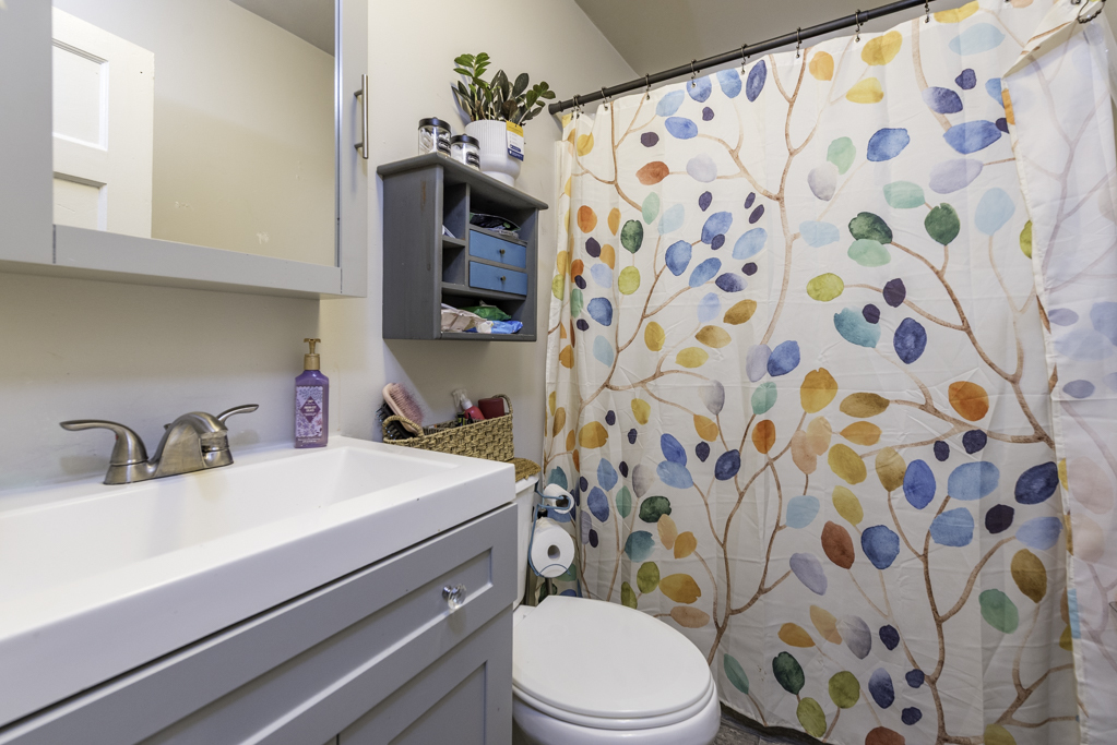 12716 West Grandview Avenue Waukegan, IL 60085 - Photo 12 of 22