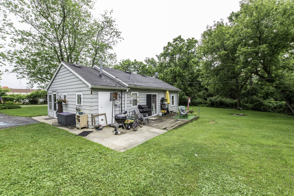 12716 West Grandview Avenue Waukegan, IL 60085 - Photo 18 of 22