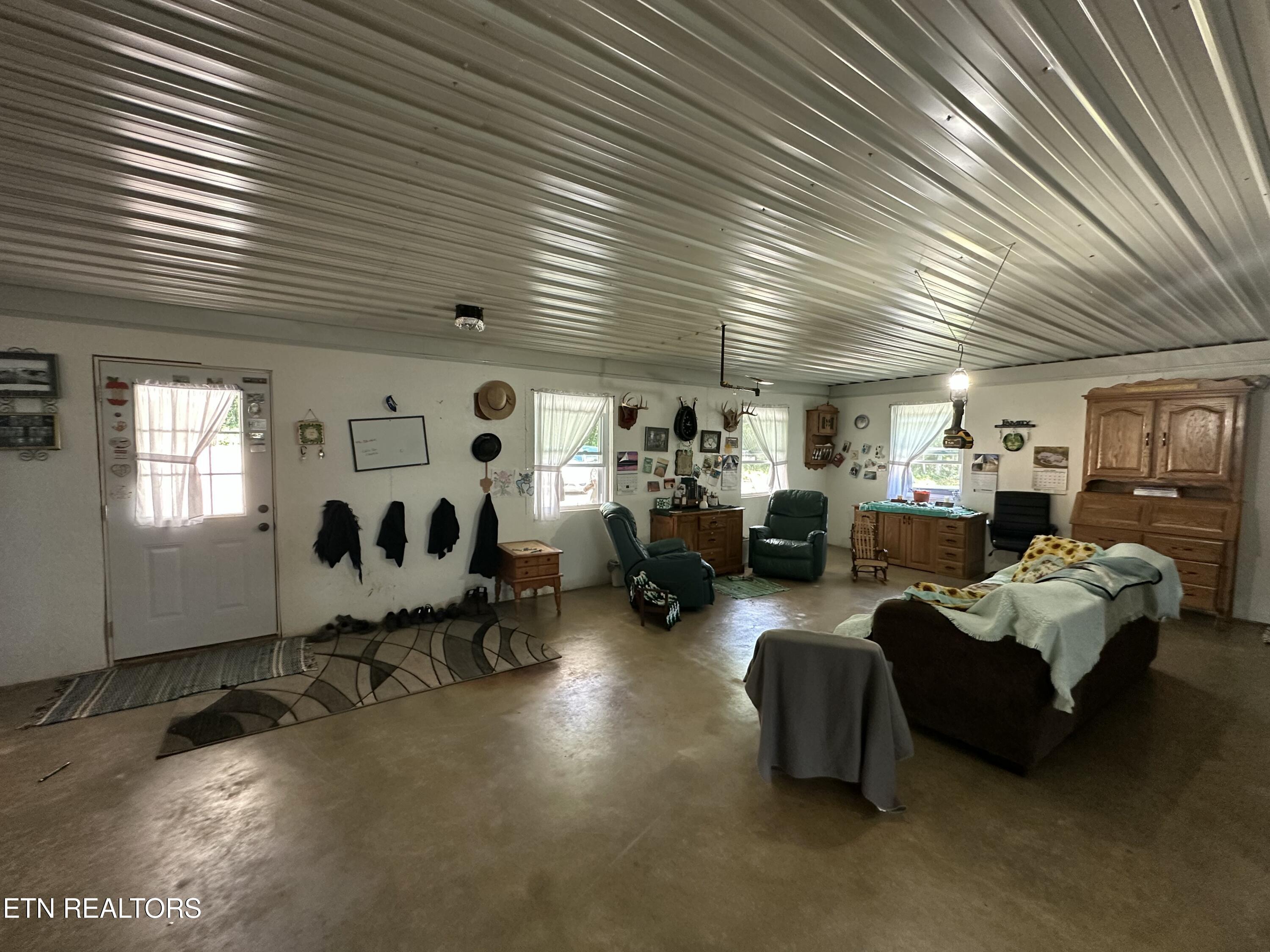 1561 Coon Hollow Road Deer Lodge, TN 37726 - Photo 9 of 48 IMG_2121