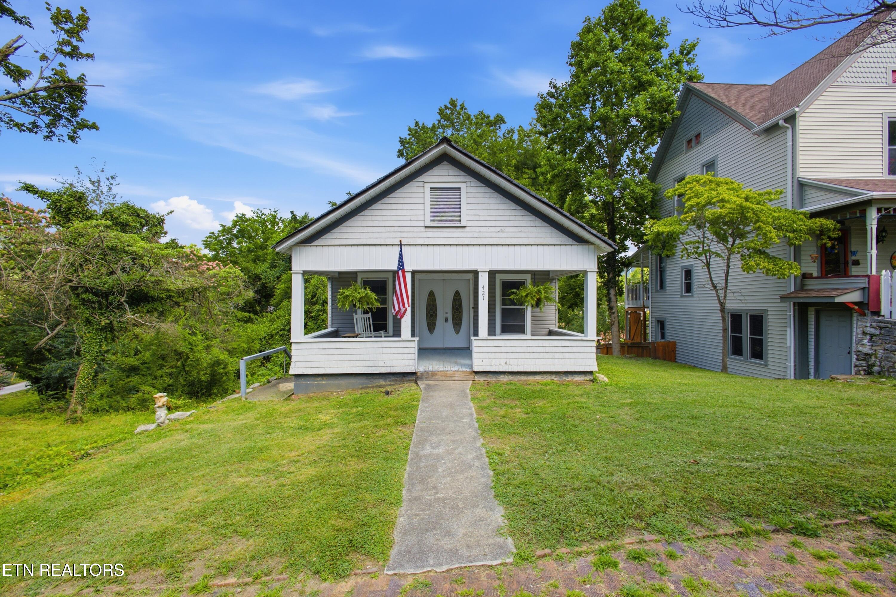 421 Cumberland Street Harriman, TN 37748 - Photo 3 of 42 SPOT5635