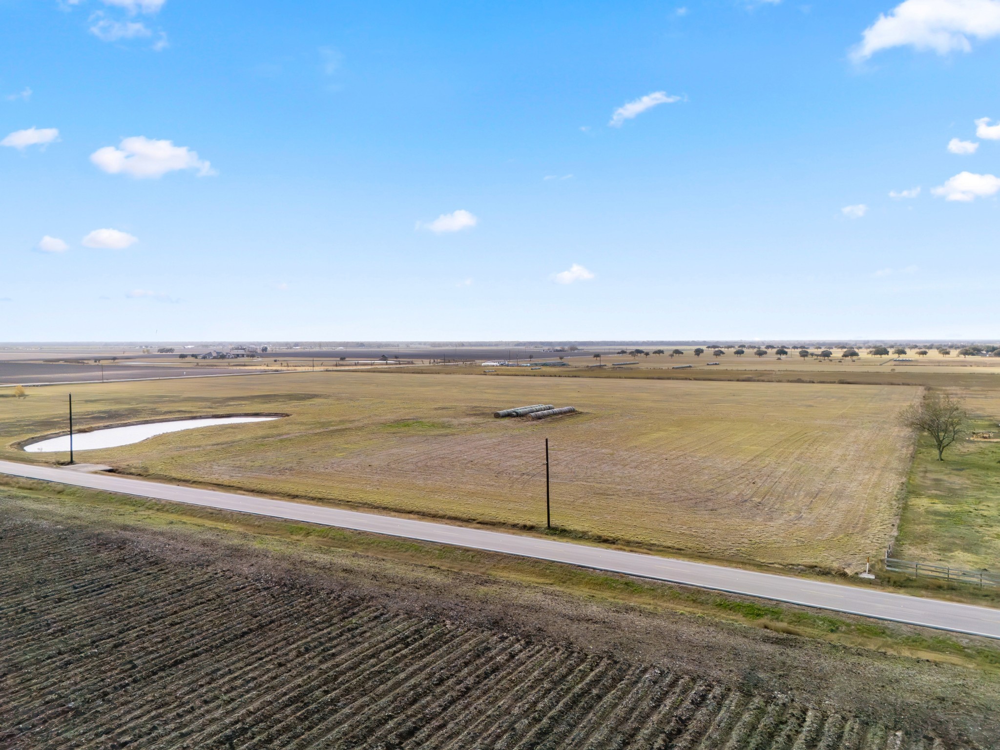 0 Shenley Road Guy, TX 77444 - Photo 10 of 16 a view of an ocean and beach