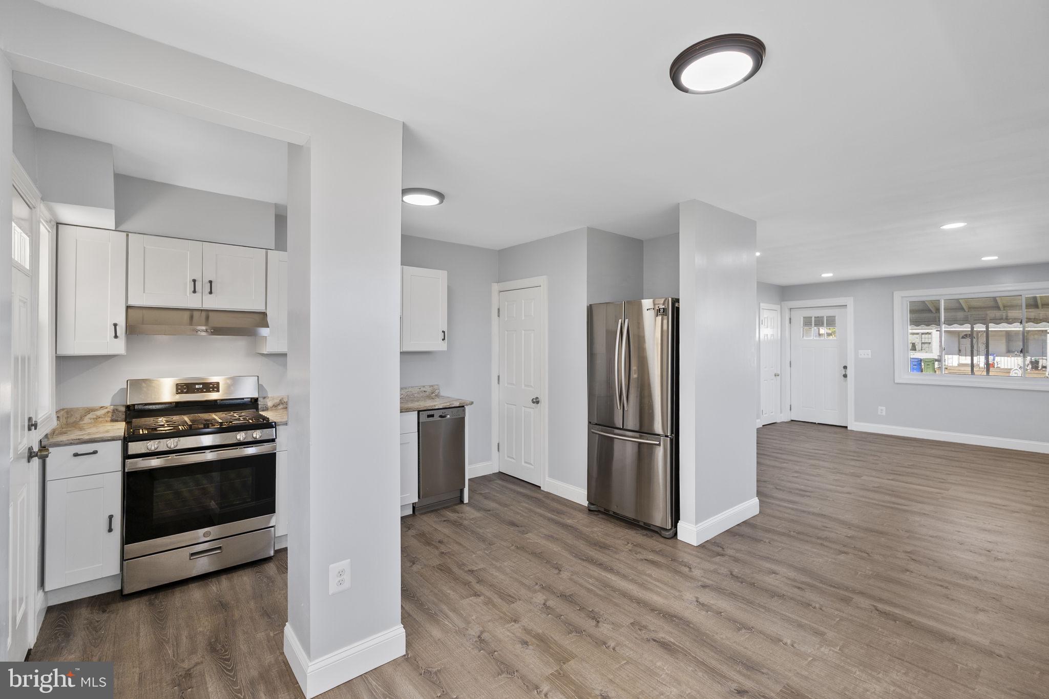 5423 Radecke Avenue Baltimore, MD 21206 - Photo 5 of 32 Gallery Image 5